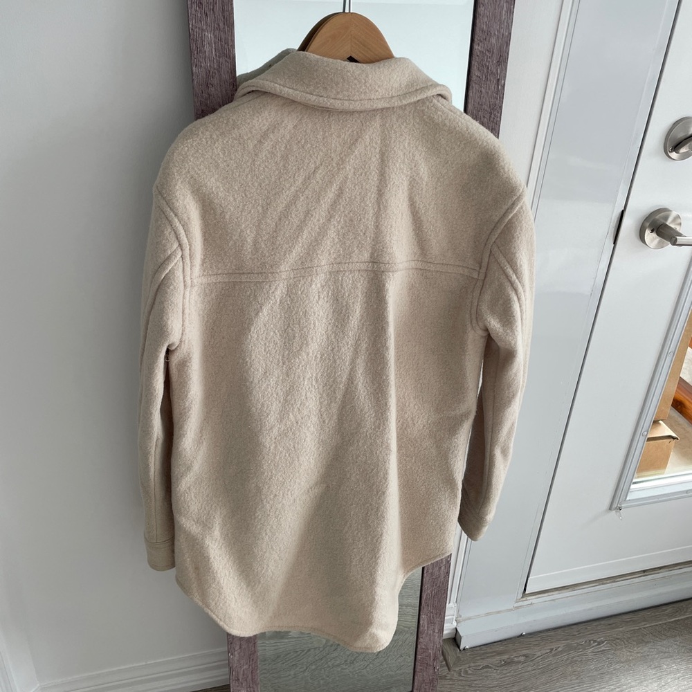 XS Wilfred Ganna Shirt Jacket in Cream - Picture 3 of 5